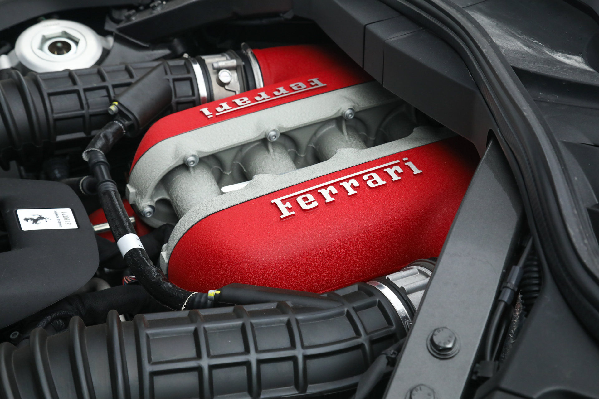 Used 2025 Ferrari Purosangue AWD/4WD image 41