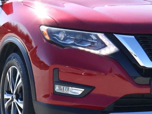 Used 2017 Nissan Rogue SL w/ SL Premium Package image 7