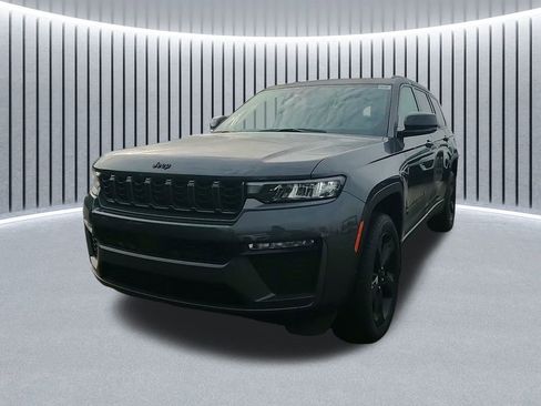 New 2026 Jeep Grand Cherokee L Limited image 17
