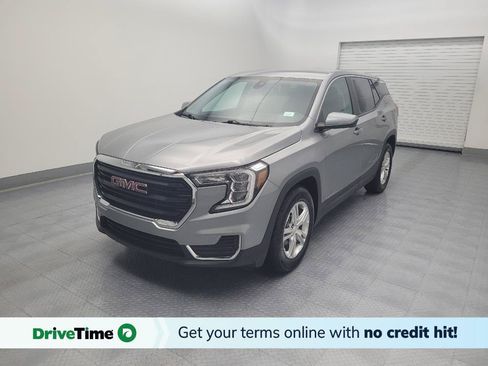 Used 2024 GMC Terrain SLE FWD image 1