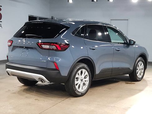 Used 2024 Ford Escape Active AWD/4WD image 7