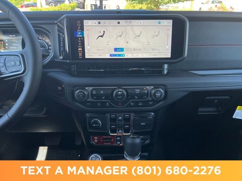 New 2026 Jeep Wrangler Unlimited Rubicon AWD/4WD image 17