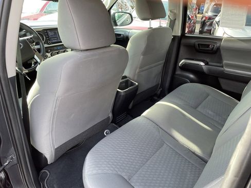 Certified 2022 Toyota Tacoma SR5 image 17