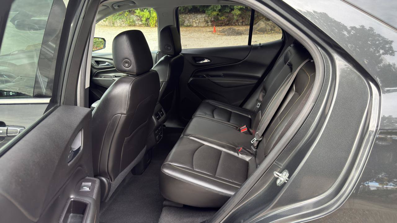 Used 2018 Chevrolet Equinox Premier AWD/4WD image 34