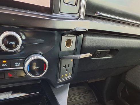 Used 2023 Ford F350 Lariat w/ Lariat Ultimate Package image 34