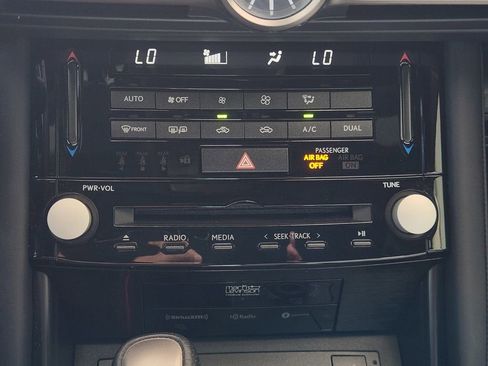 Used 2022 Lexus IS 350 F Sport RWD image 19
