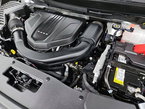 Certified 2025 GMC Acadia Elevation image 27