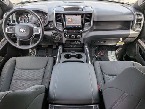 New 2026 RAM 1500 Express AWD/4WD image 30