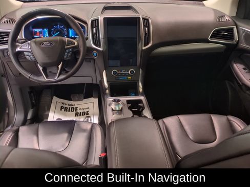 Used 2021 Ford Edge Titanium image 16