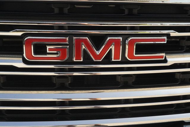 Used 2022 GMC Sierra 3500 SLE w/ SLE Convenience Package AWD/4WD image 43