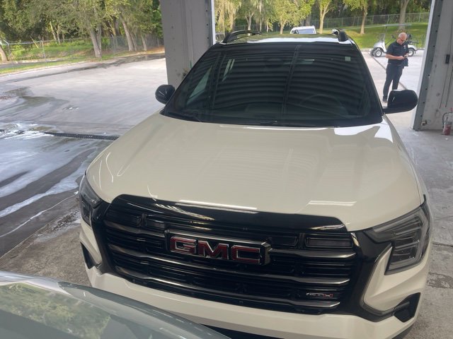Used 2026 GMC Terrain AT4 AWD/4WD image 2