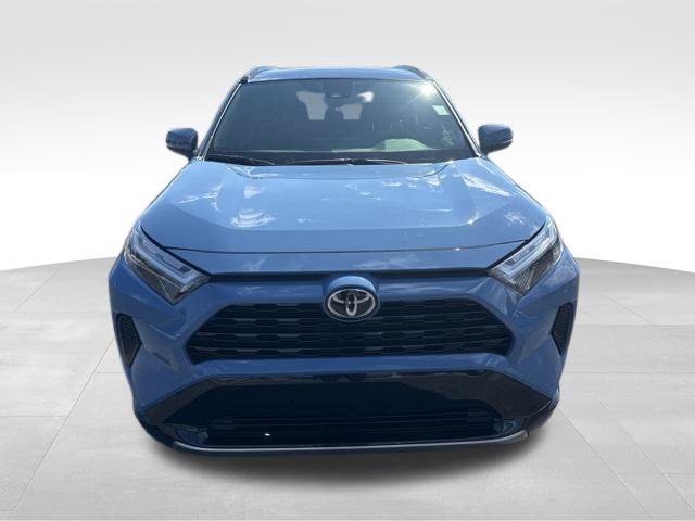 Used 2025 Toyota RAV4 SE AWD/4WD image 8