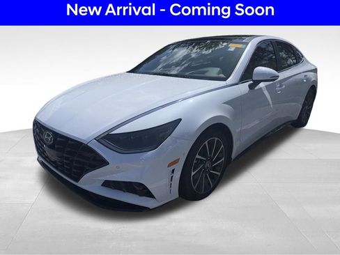 Used 2021 Hyundai Sonata Limited FWD image 2