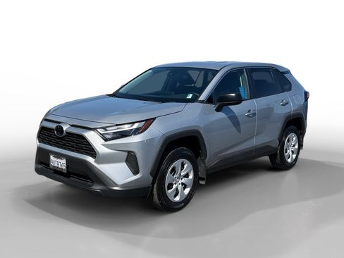 Used 2025 Toyota RAV4 LE AWD/4WD image 1