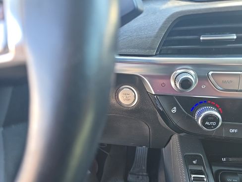 Certified 2022 Kia Telluride EX w/ EX Premium Package image 27