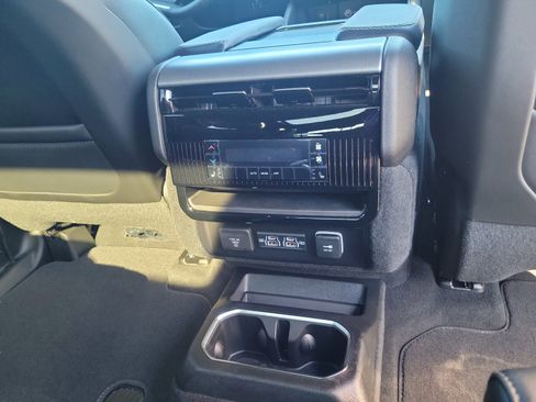 New 2026 Jeep Grand Wagoneer Limited AWD/4WD image 20