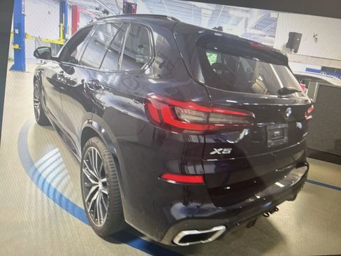 Used 2020 BMW X5 xDrive40i w/ M Sport Package AWD/4WD image 4