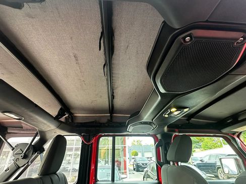 Used 2020 Jeep Wrangler Unlimited Sport AWD/4WD image 36