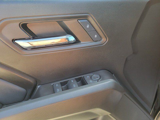 Used 2024 GMC Canyon Elevation w/ Elevation Premium Package RWD image 16