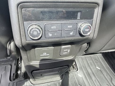 Used 2018 GMC Acadia Denali w/ Technology Package AWD/4WD image 24