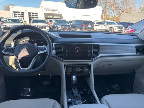 Used 2021 Volkswagen Atlas SEL image 9