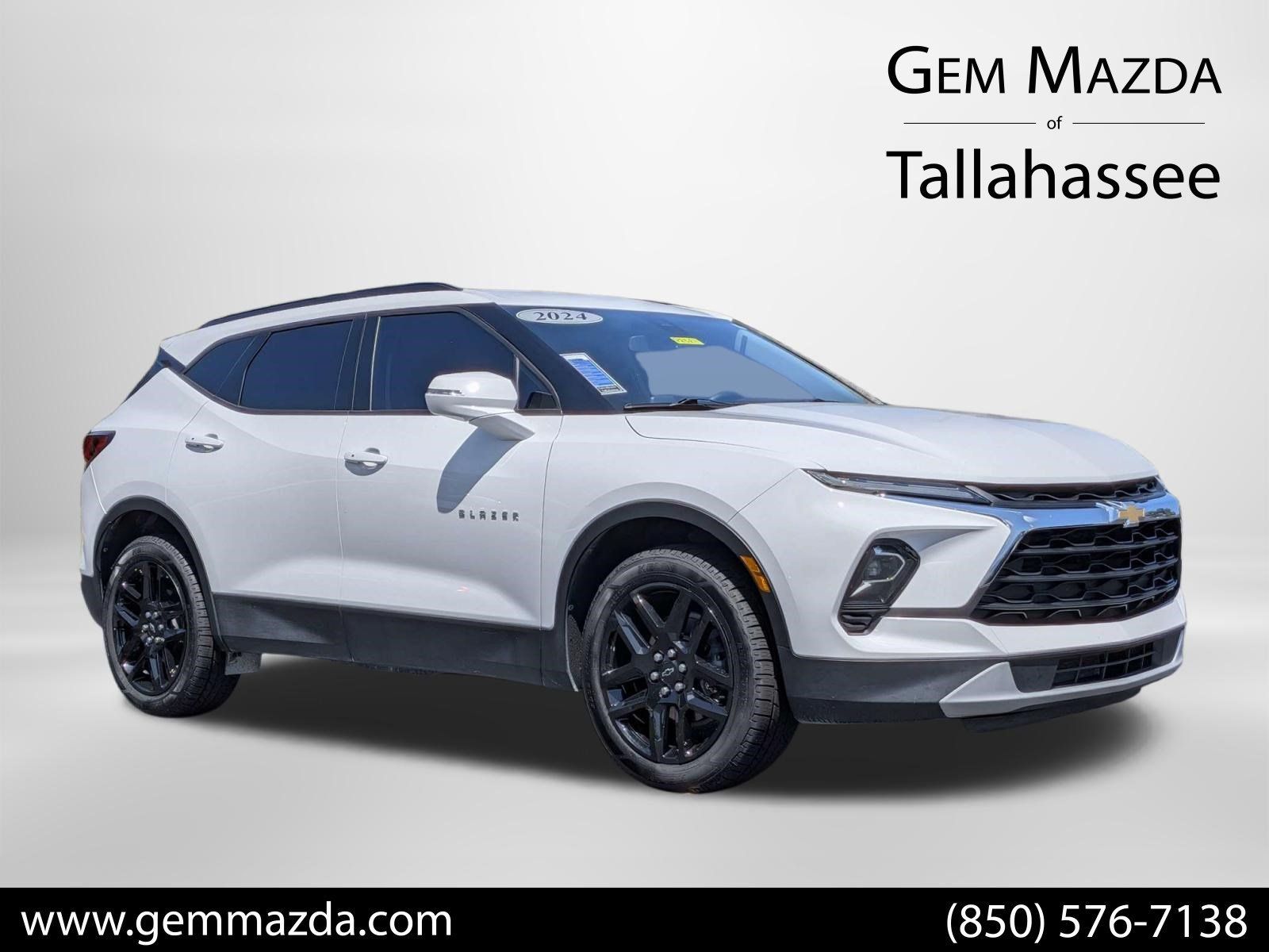 Used 2023 Chevrolet Blazer LT FWD image 1