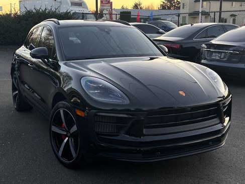 Used 2022 Porsche Macan S w/ Premium Package Plus image 29