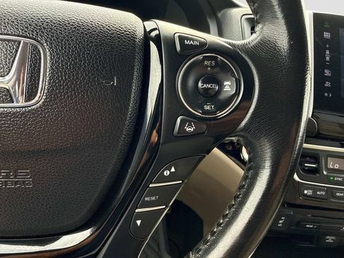 Used 2016 Honda Pilot Touring image 29