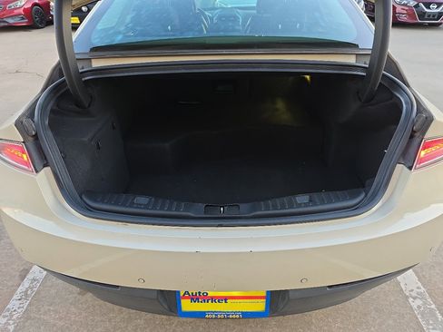 Used 2016 Lincoln MKZ Hybrid image 28