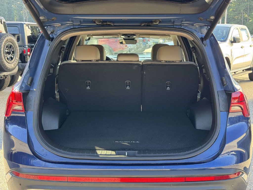 Used 2022 Hyundai Santa Fe Limited w/ Cargo Package FWD image 17