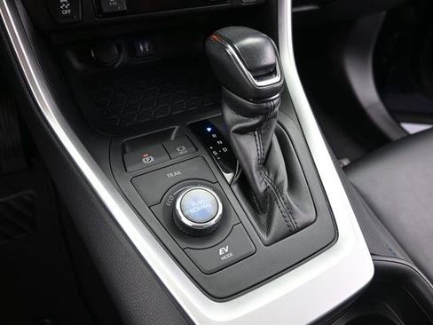 Certified 2019 Toyota RAV4 XSE AWD/4WD image 13