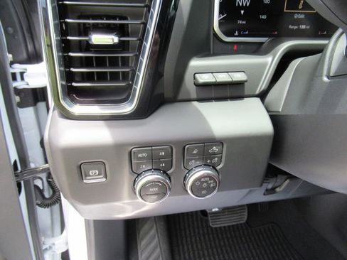 New 2026 GMC Sierra 2500 Denali Ultimate AWD/4WD image 19