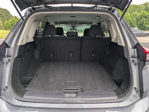 Used 2024 Nissan Rogue S FWD image 25