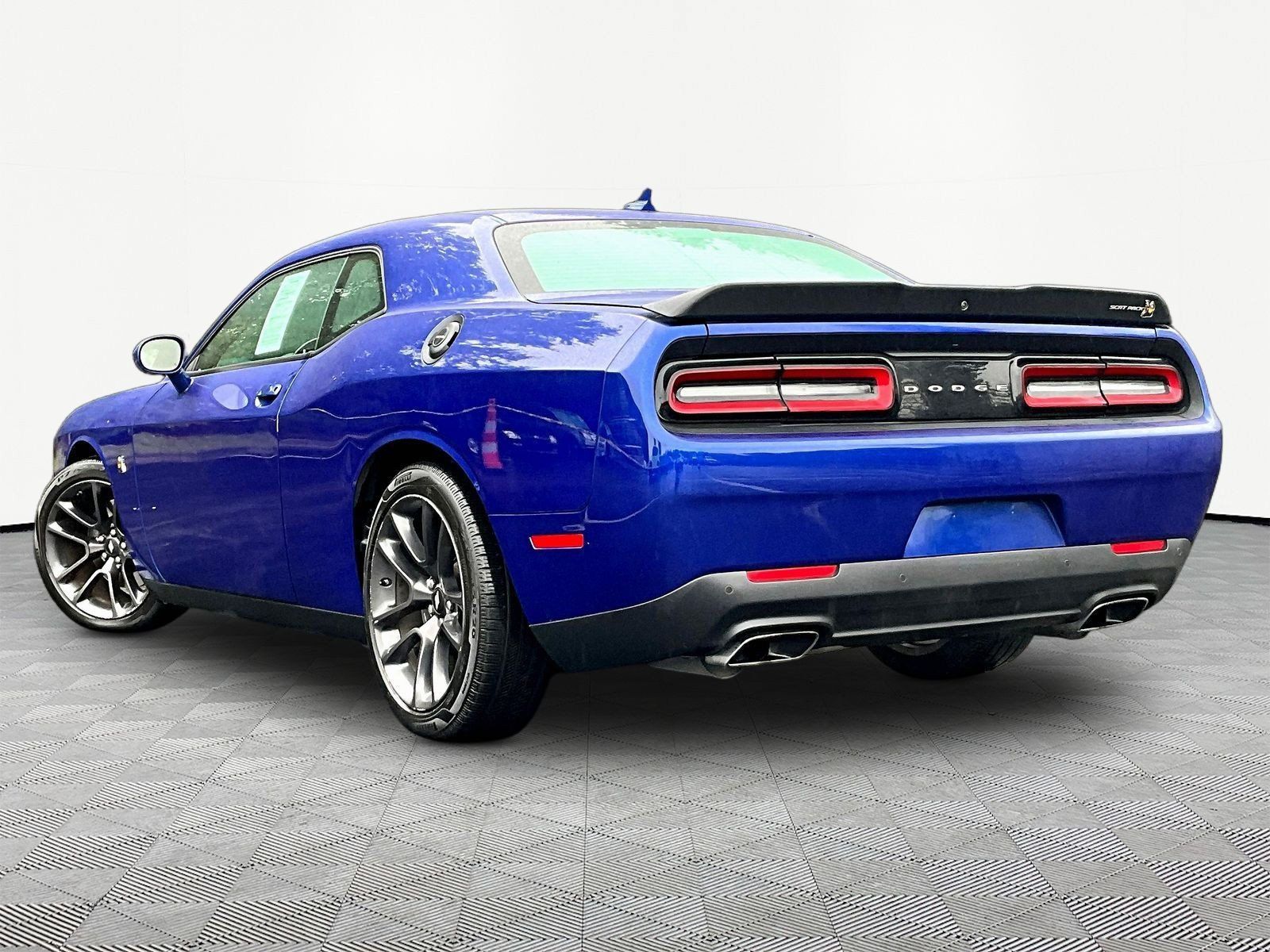 Used 2021 Dodge Challenger R/T Scat Pack w/ Shaker Package RWD image 4