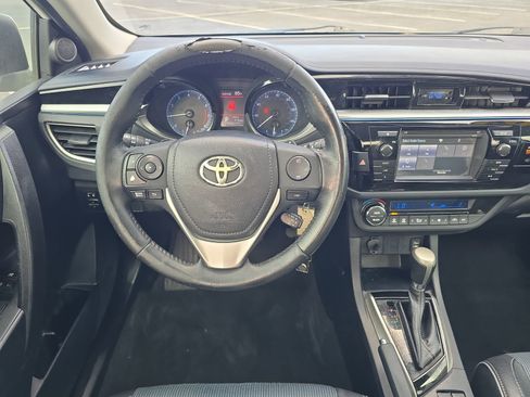 Used 2014 Toyota Corolla S image 10