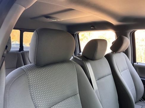 Used 2018 Ford F150 XLT w/ Equipment Group 302A Luxury AWD/4WD image 29