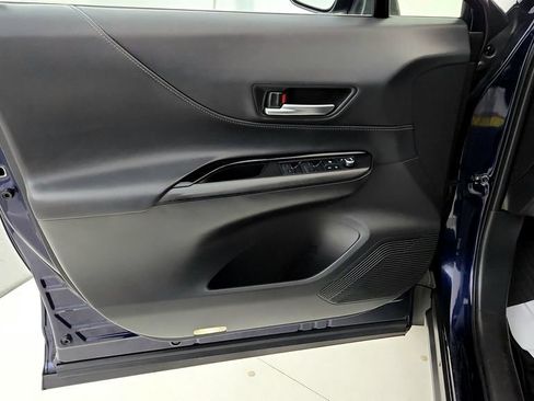 Certified 2023 Toyota Venza LE AWD/4WD image 22