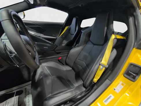 Used 2025 Chevrolet Corvette Stingray Coupe w/ Z51 Performance Package image 18