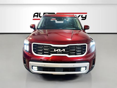 Used 2023 Kia Telluride SX image 2