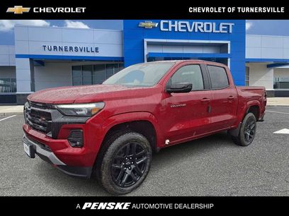 New 2025 Chevrolet Colorado Z71 w/ Z71 Convenience Package 2