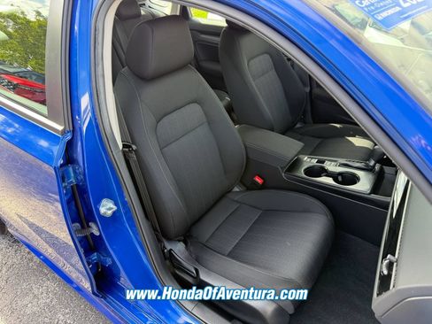 Certified 2024 Honda Civic EX image 8