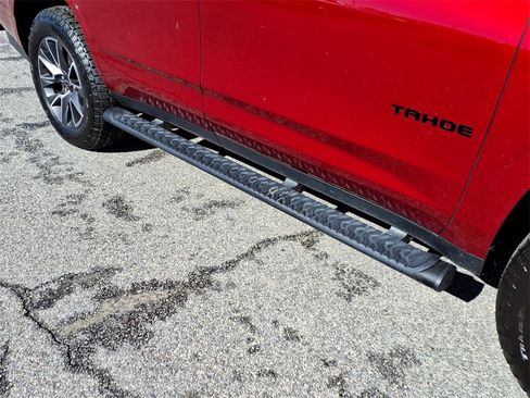 Used 2023 Chevrolet Tahoe Z71 w/ Luxury Package image 16