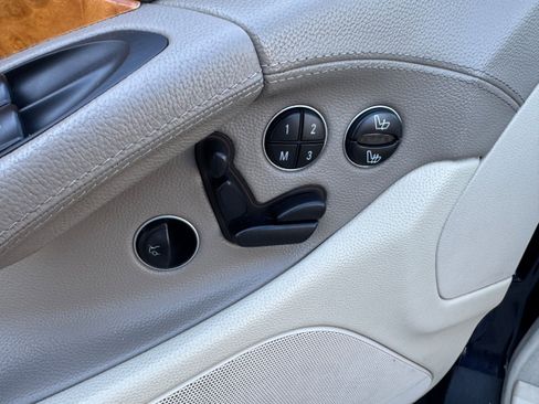Used 2003 Mercedes-Benz SL 500 image 8