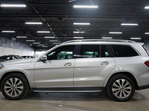 Used 2019 Mercedes-Benz GLS 450 4MATIC image 2