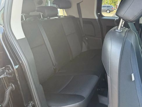 Used 2010 Toyota FJ Cruiser Sport Utility 2D image 21