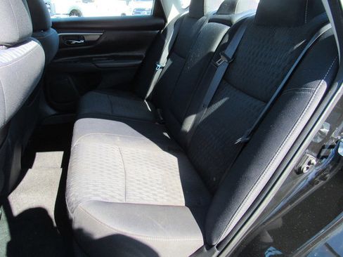 Used 2018 Nissan Altima 2.5 SV image 23