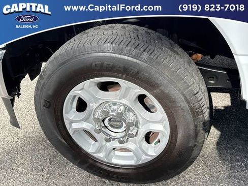 Certified 2025 Ford F250 XLT AWD/4WD image 13