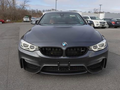 Used 2017 BMW M4 Convertible image 14