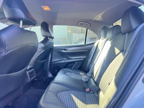 Used 2023 Toyota Camry SE image 19