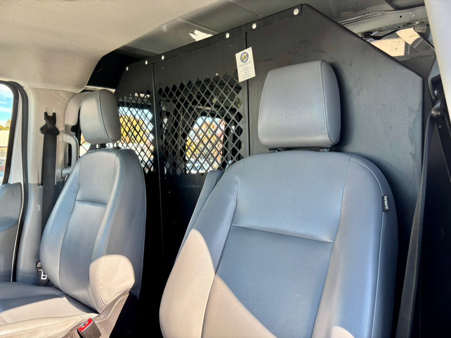 Used 2018 Ford Transit 250 130 Low Roof RWD image 14